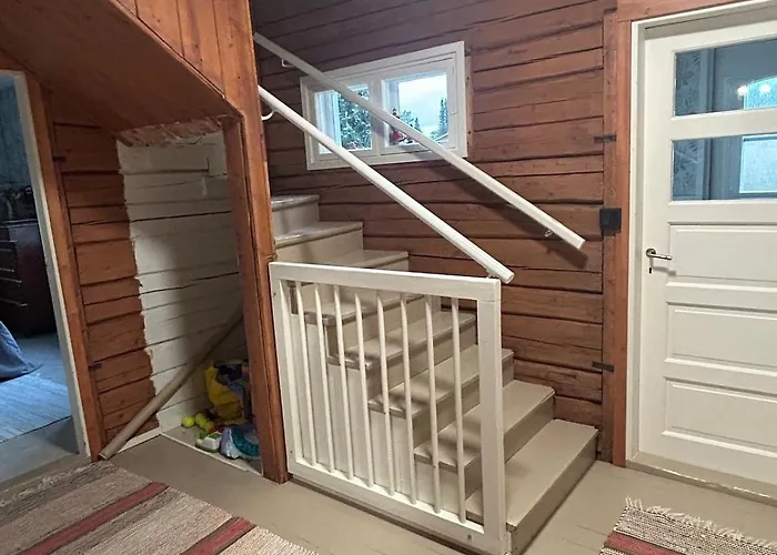 Maalaistalo, Pienessae Kylaessae, Vakkilassa